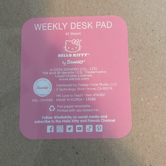 HELLO KITTY WEEKLY DESK PAD WIRH PEN - Picture 4 of 5